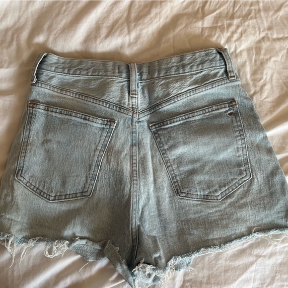 Madewell Mom Jean Shorts | Size 27 - Picture 4 of 4